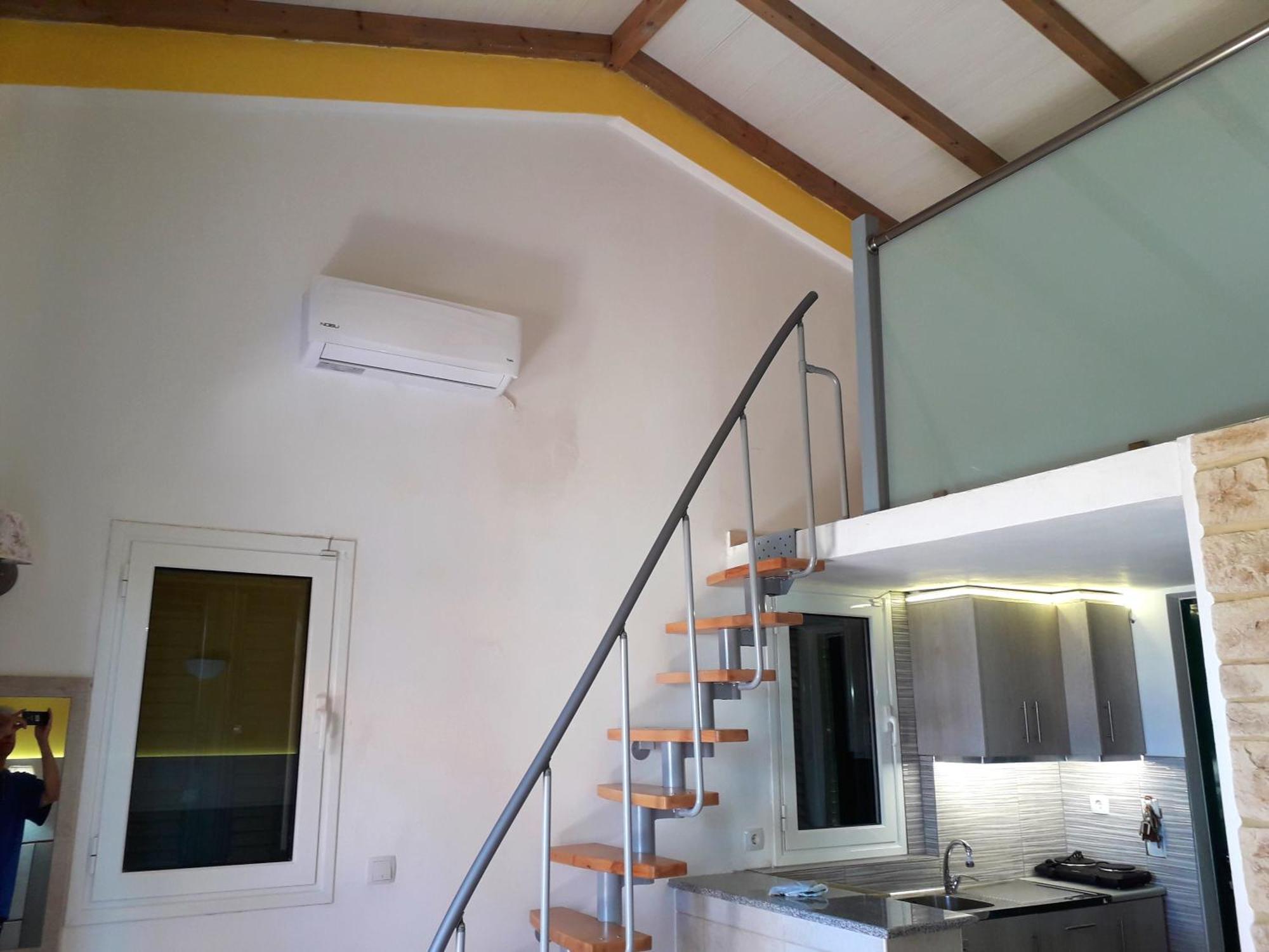קאבוס Irini Apartments And Studios מראה חיצוני תמונה